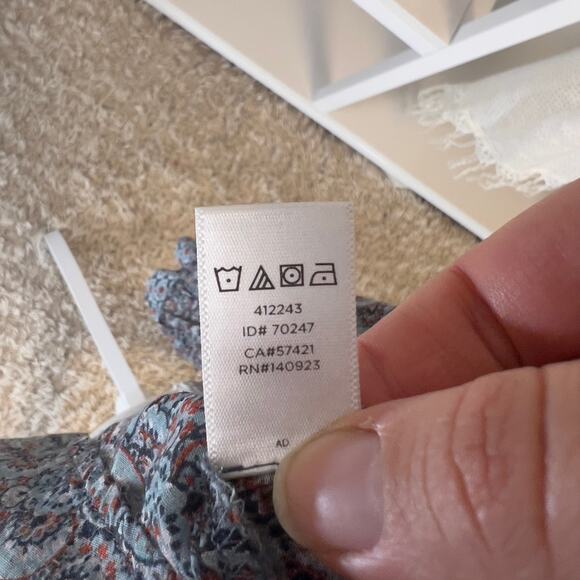 Loft Women's Size M Long Sleeve Floral Keyhole Tie Top #0372 - Picture 5 of 7